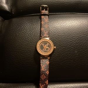 New watch in beautiful Gunuine leather with gold color trim